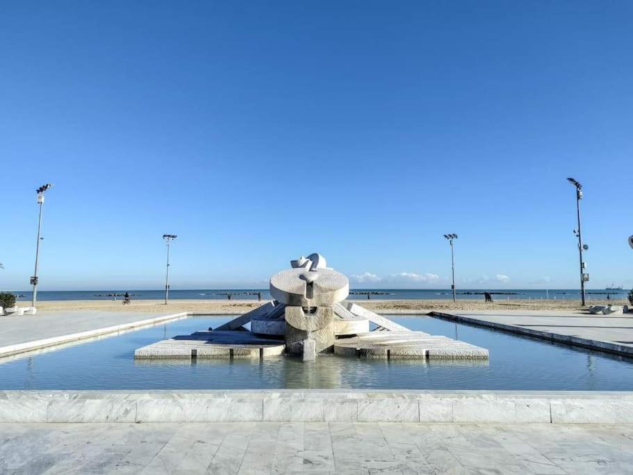 Casa Di Pipo - Appartamento Davanti Al Mare Pescara Dış mekan fotoğraf